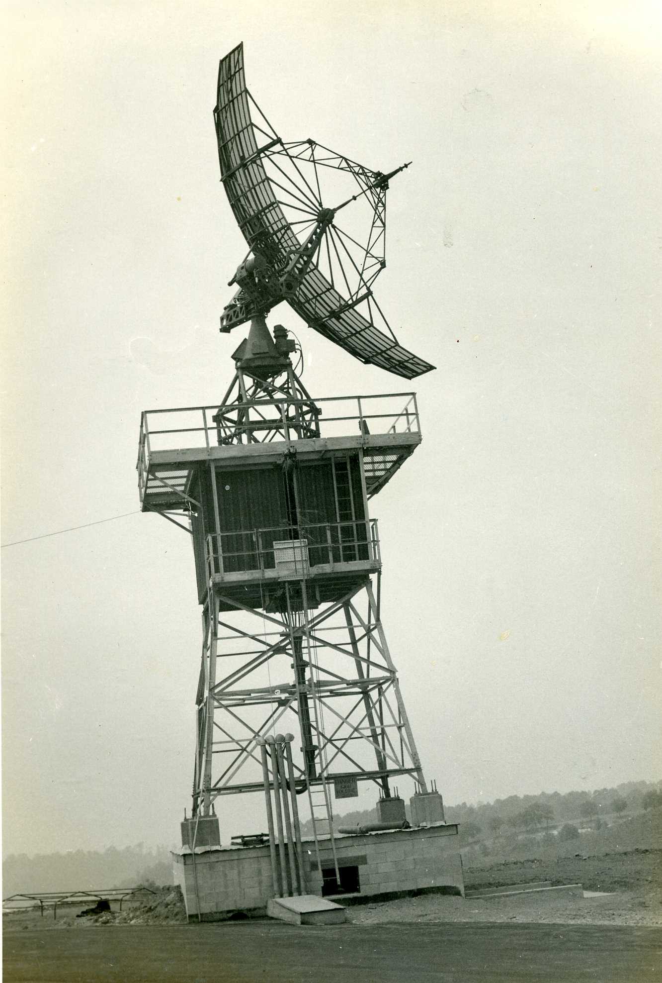1962 Guthrie AFS- FPS-xx Height Finder Radar.jpg